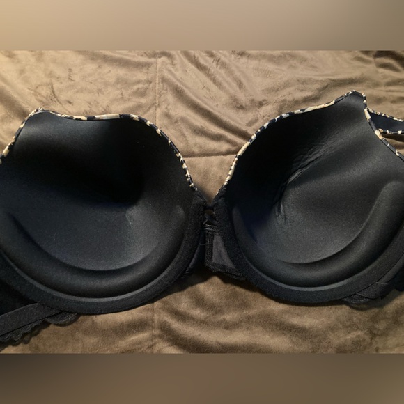 Self Expressions by Lilyette, size 40DD, animal print, cute and comfy bra - Picture 5 of 7